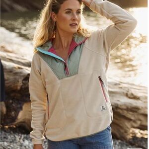 Passenger Juana Recycled Polar Hooded Fleece size xsmall